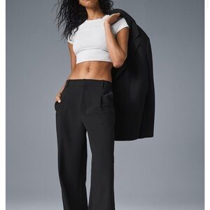 ALO Yoga Women's Pursuit Trousers in Cosmic Grey